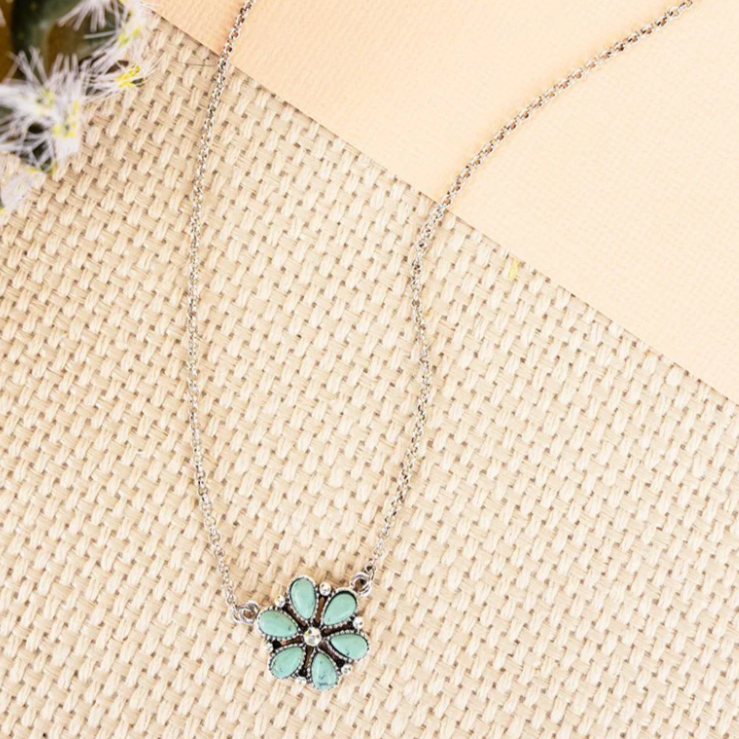 Flower of My Eye Dainty Necklace