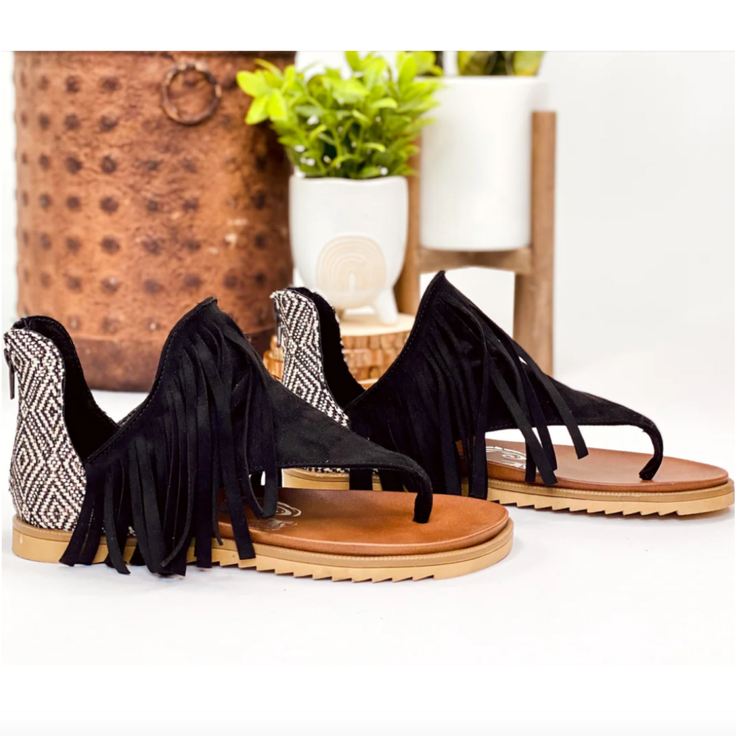 Very G Ritual Sandal - Black