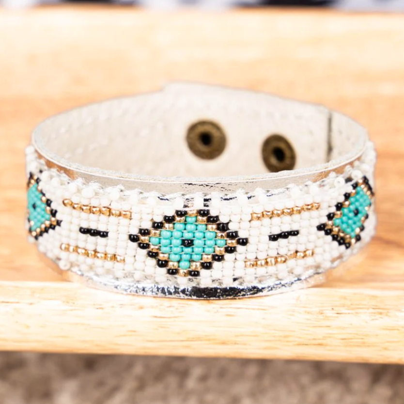 Glistening Smile Seed Bead Bracelet