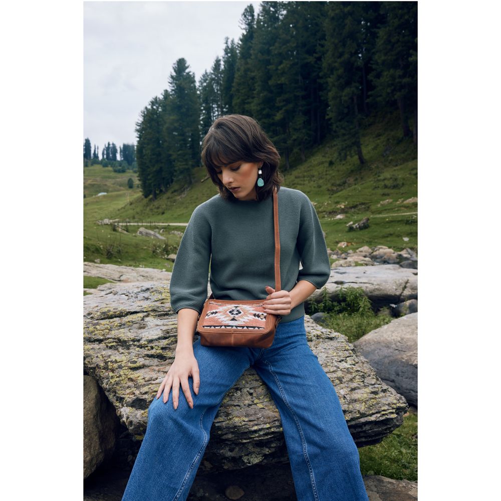 Thoughtful Dreams Turquoise/Pearl Earrings