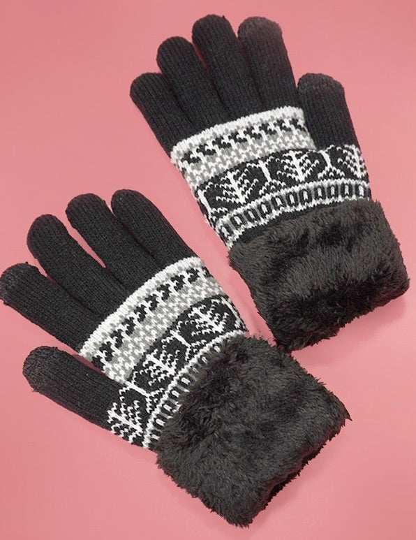 Those Chilly Mornings Black/White Aztec Gloves